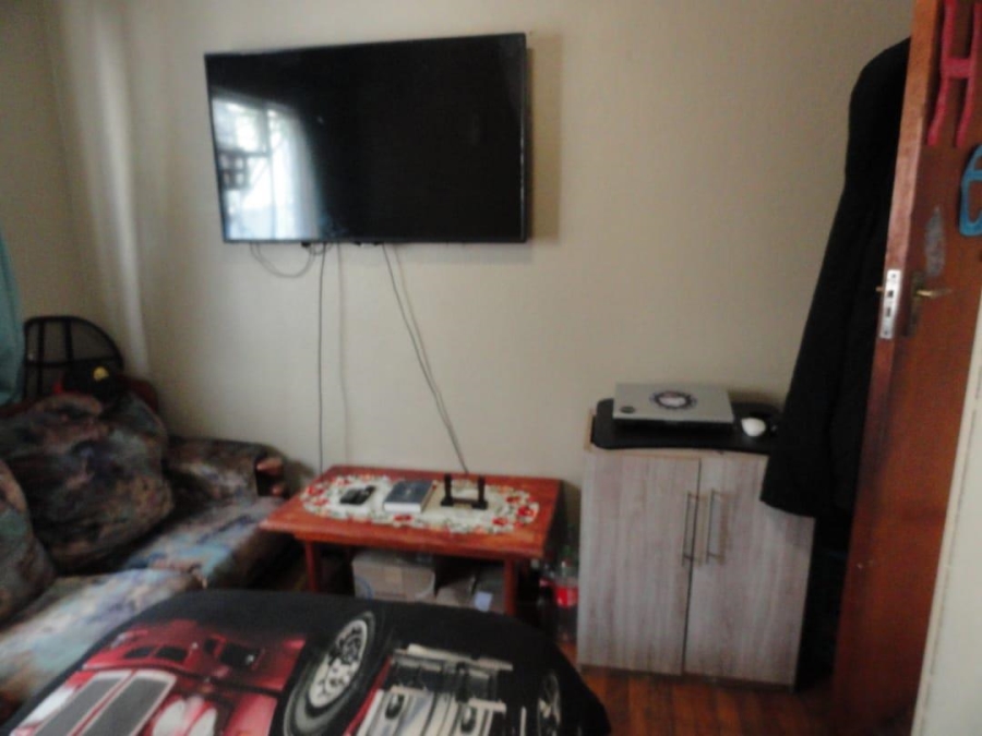 4 Bedroom Property for Sale in Avondale Western Cape